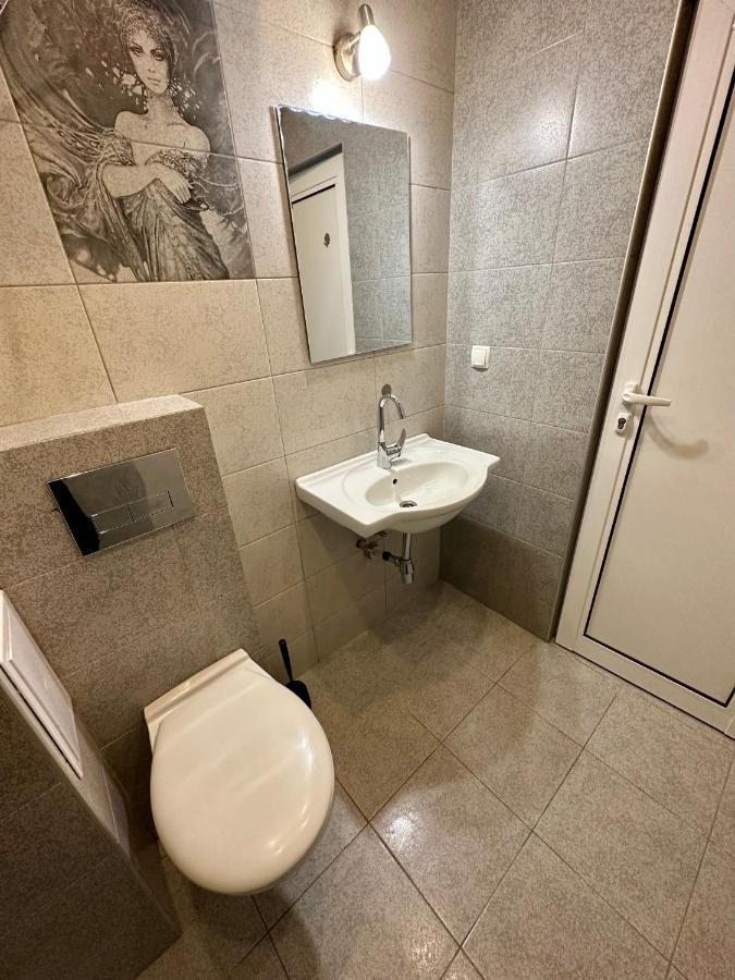 סופיה Joy Station Appartment 2 מראה חיצוני תמונה